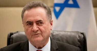 Ministri izraelit i mbrojtjes paralajmëron: Hezbollahu po luan me zjarrin