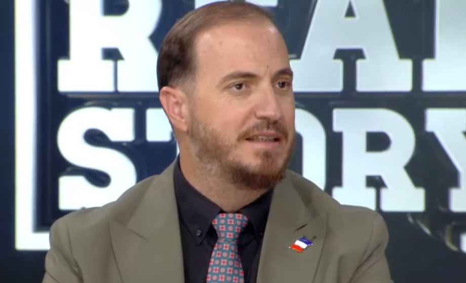  Të pandehurit duhet të dalin në gjendje të lirë para gjykatës   Hoxha  Kafazi pengon komunikimin me avokatin