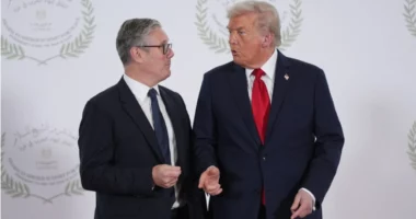 Trump dhe Starmer bisedë telefonike: Urgjente, rivendosja e lëvizjes në Ngushticën e Hormuzit