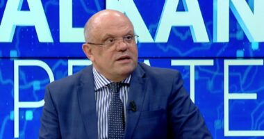 Gjuha shqipe, “e drejta e shkelur” në RMV/ Ukshini: Shkupi ka element racizmi, elita politike të largohet nga koalicioni!