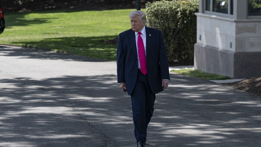 Trump udhëzon ndihmësit e tij të përgatiten për bllokadë të zgjatur ndaj Iranit