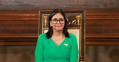 Presidentja e përkohshme e Venezuelës kërkon nga SHBA heqjen e sanksioneve