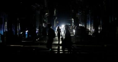 Suedi, mbi 30 000 familje pa energji elektrike për shkak të stuhisë