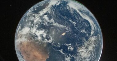 Artemis II tregon Tokën/ Ekuipazhi i misionit ka fotografuar planetin gjatë rrugëtimit drejt Hënës