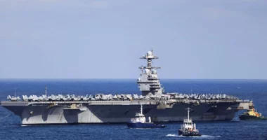 Mision rekord/ Pas më shumë se 10 muaj, aeroplanmbajtësja Gerald R. Ford largohet nga Lindja e Mesme