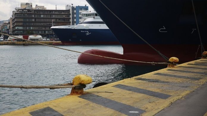 Greva e 1 majit në Greqi paralizon transportin publik dhe tragetet