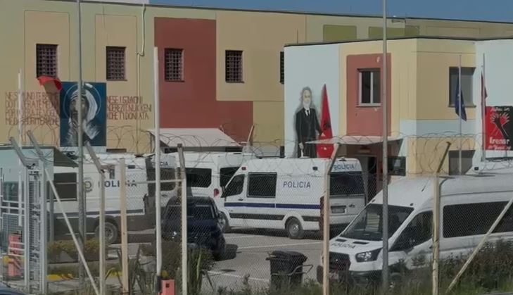 Forcat operacionale kryejnë kontroll të befasishëm në paraburgimin e Vlorës