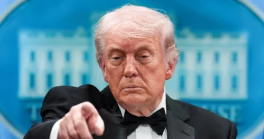 Mediat: Trump drejt një vendimi kritik për Iranin, plane në tryezë për goditje të shpejta ushtarake