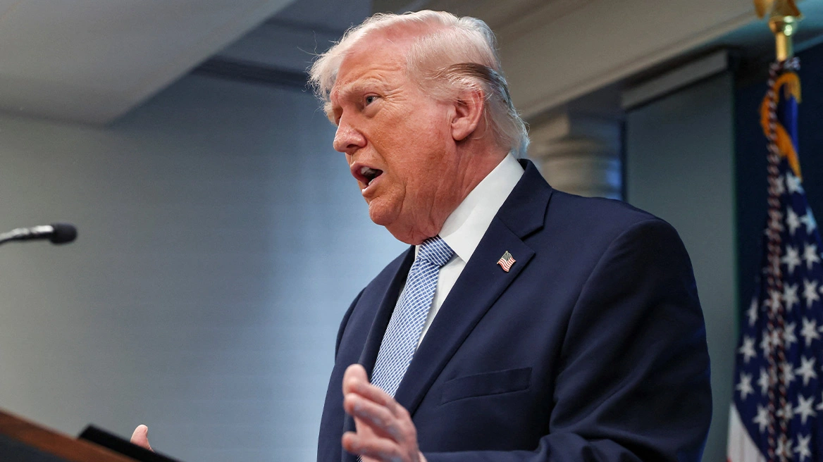 Trump  Marina Amerikane do të bllokojë Ngushticën e Hormuzit  çdo iranian që sulmon do të shkatërrohet