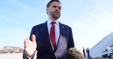 Gati negociatat SHBA-Iran/ JD Vance: Gati të zgjasim dorën, shpresojmë të jenë pozitive