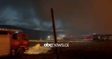 (VIDEO) Zjarri në Landfillin e Bushatit/ Mbi 20 efektivë të përfshirë në operacion, nuk ka rrezik për banesat