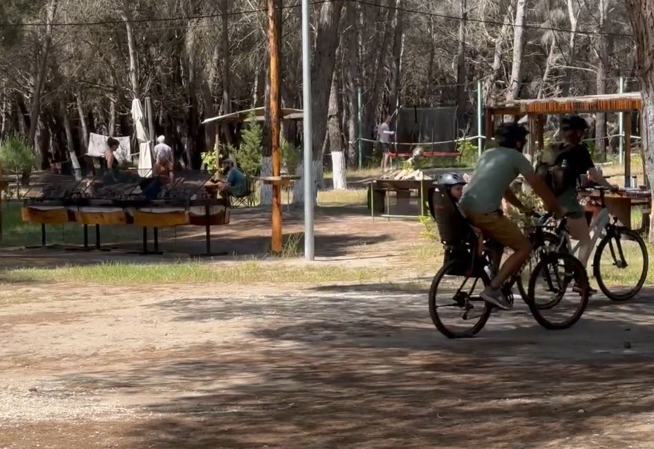 Turistët me kamper zbulojnë Shqipërinë  Vlora  surpriza e vizitorëve nga vendet europiane