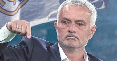 Real, Mourinho në “rrezik”/ Klubi madrilen “ngrin” zyrtarizimin e trajnerit portugez