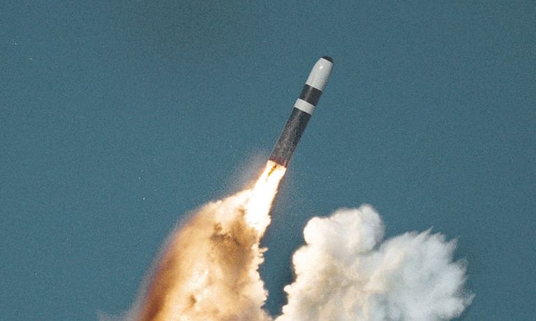  Financial Times   Franca synon t i bashkohet planit britaniko gjerman për raketat me rreze të gjatë veprimi