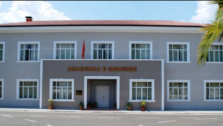 Tiranë/ Helmohen 40 studentë të Akademisë së Sigurisë, dyshohet nga ushqimi