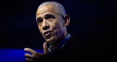 Obama “ndërron” mendje/ “UFO-t nuk ekzistojnë, do doja t’i drejtoja nëse vijnë në Tokë”