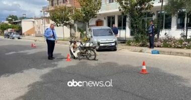 Aksident në Fier/ Makina përplas motorin, drejtuesi në gjendje të rëndë në spital