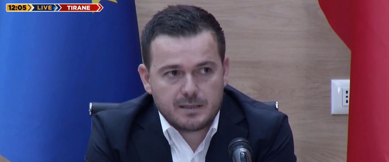 skema-mbeshtetese-ne-bujqesi-ministri-salla-jep-detajet-thirrje-fermereve-bashkohuni-per-nje-model-te-ri