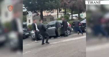 Me 1 mijë fara kanabisi në makinë/ Tiranë, pranga 66-vjeçarit