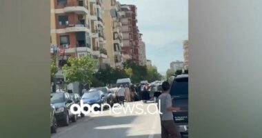 VIDEO/ Aksident në Vlorë, lëndohet drejtuesi i motorit