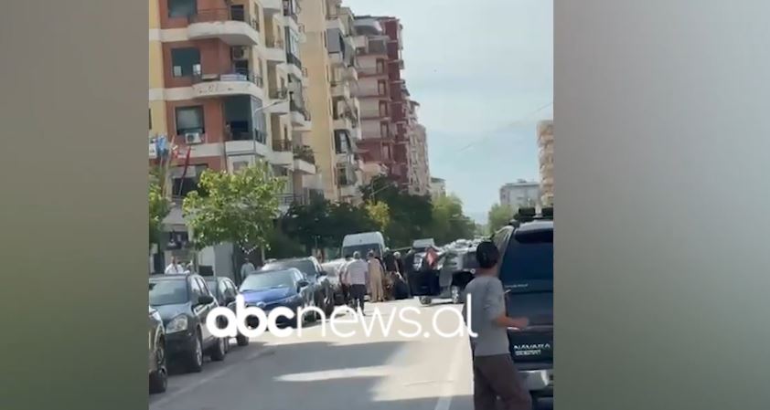 VIDEO  Aksident në Vlorë  lëndohet drejtuesi i motorit