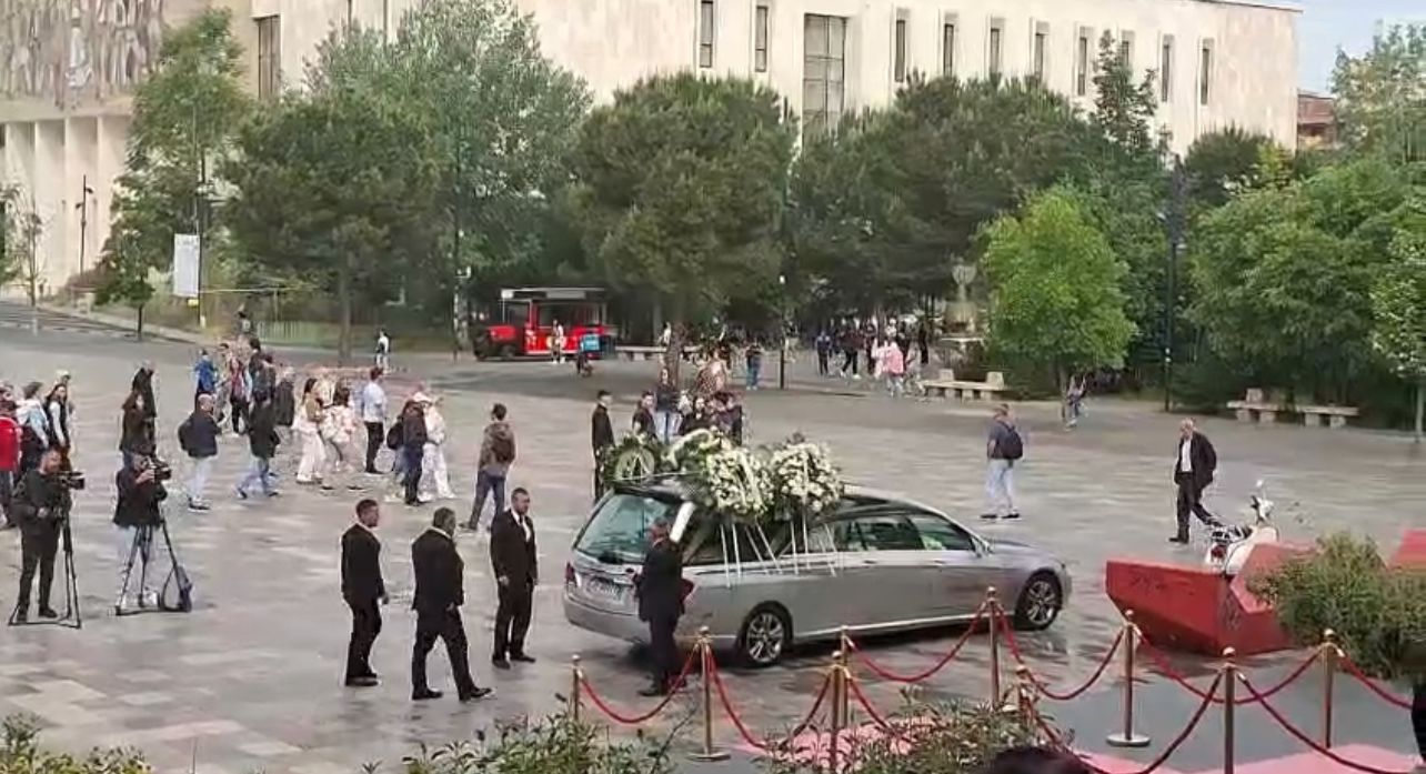 U nda nga jeta në moshën 89 vjeçare  mbahen homazhe për Servet Pëllumbin