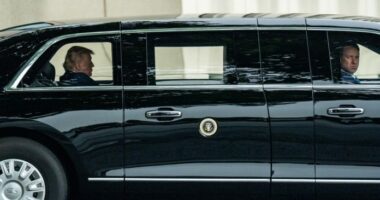 Trump mbledh kabinetin, kërkon marrëveshje për përfundimin e luftës me Iranin