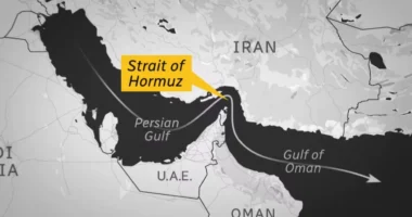 Irani paralajmëron: Çdo ushtri e huaj do të sulmohet, nëse përpiqet të hyjë në Ngushticën e Hormuzit
