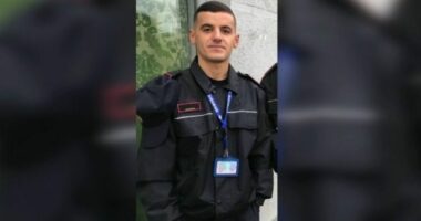 Polici shpallet “dëshmor i atdheut”/ Fier, nderohet efektivi i shqiponjave, Novruz Cenalia