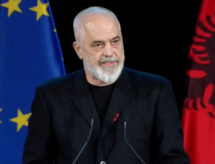 Personalitete të njohura nderohen me titullin  Doctor Honoris Causa   Rama  Ricardo Hausmann  mik besnik i Shqipërisë