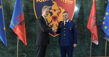 Shqipëri–Holandë në luftën kundër krimit ndërkufitar/ Hita pret në zyrë ambasadorin Reinout Vos
