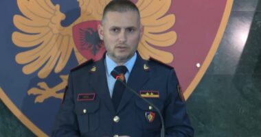 Helmimi i 56 studentëve/ Hita konferencë për mediat: Personat përgjegjës janë arrestuar