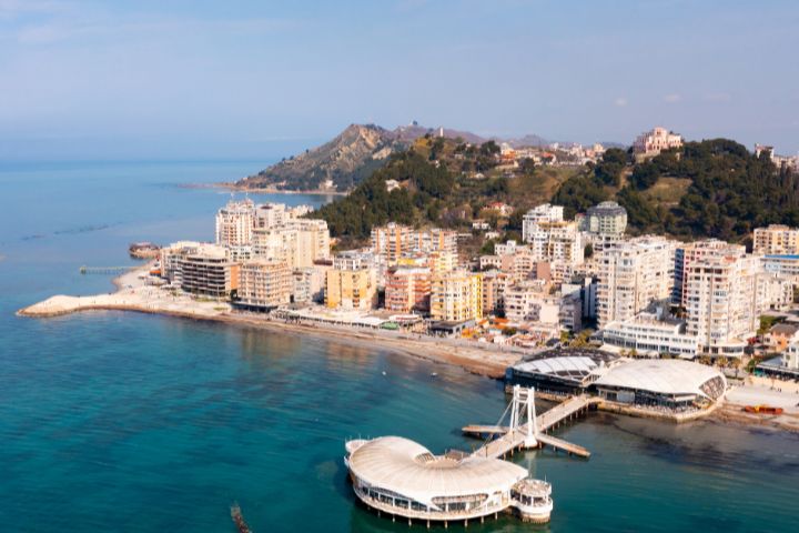 Shtrenjtohen çmimet e apartamenteve  Durrës  rritje me 15 përqind të qirave të shitblerjeve
