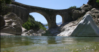 Ura e Bratit, atraksion turistik/ Projekti i Këshillit të qarkut të Vlorës, investim 32 milion lekë
