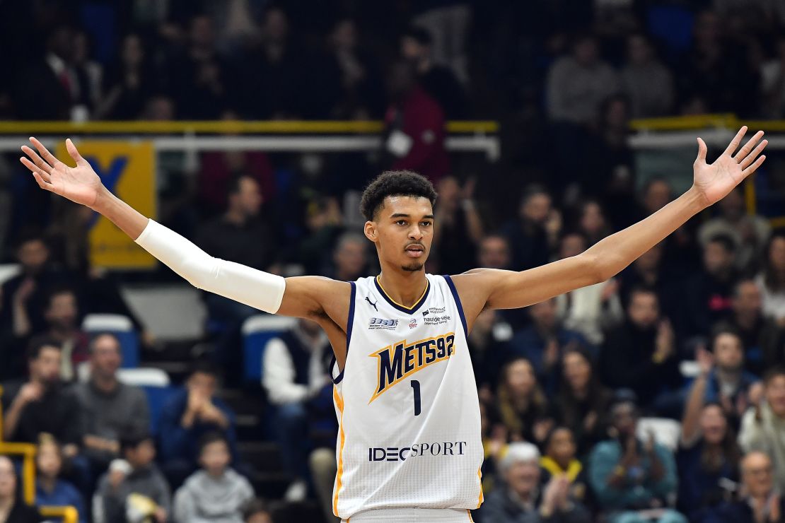  Wemby  bën sërish magji  San Antonio merr epërsinë në garën për titull falë francezit