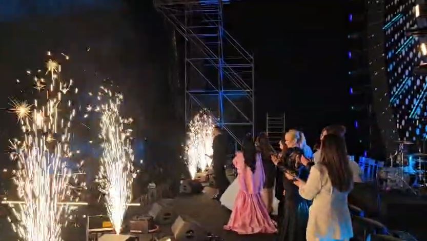 vlora-cel-sezonin-aktivitete-te-shumta-gjate-te-shtunes-qe-kulmuan-me-koncert-festiv