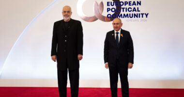 Jerevan, Rama mbërrin në Samitin e Komunitetit Politik Europian/ Pritet nga kryeministri armen Nikol Pashinyan