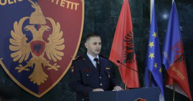 “Njoftimi i pakonfirmuar dëmton hetimet dhe besimin”/ Hita: Komunikim i ri i policisë me media, transparenca e rëndësishme