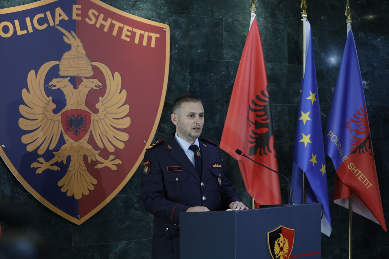  Njoftimi i pakonfirmuar dëmton hetimet dhe besimin   Hita  Komunikim i ri i policisë me media  transparenca e rëndësishme