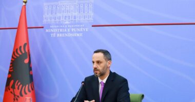 Ndërtimet pa leje/ Lamallari: Mesazhi është i qartë për çdo punonjës që shkel ligjin, llogaritë do i kenë me drejtësinë