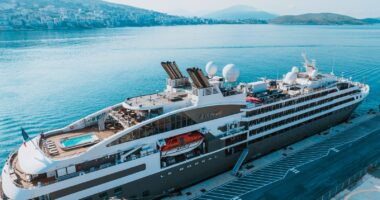 Kroçera “Le Boréal” për herë të parë në Sarandë, rreth 200 turistë pritet të vizitojnë atraksionet kulturore