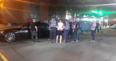 Tiranë/ Të shtëna me armë zjarri tek Ali Demi, arrestohet autori