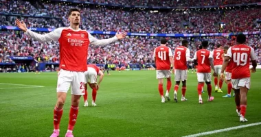 Finalja e Champions League/ Arsenal kalon në avantazh, befasohen francezët
