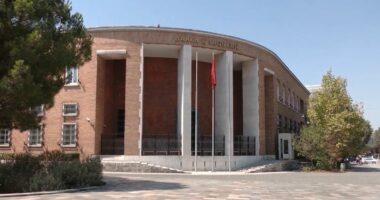 Superleku vijon revanshin/ BSH: U forcua me 3.4 përqind ndaj euros së fundmi