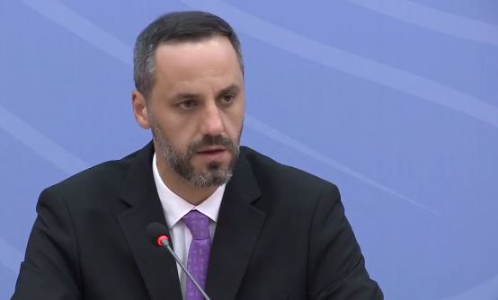  Mbikëqyrje elektronike për sigurinë në shkolla   Lamallari  Brenda vitit të ardhshëm  zbatohet projekti  Smart City 