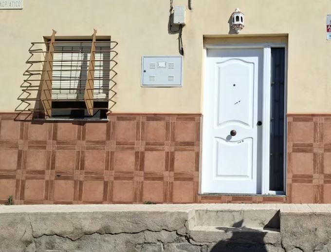 E rëndë në Spanjë  djali vret prindërit e tij