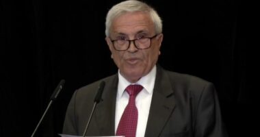 “Lamtumirë profesor”/ Namik Dokle: Servet Pëllumbi lë pas imazhin e një epoke të një tranzicioni politik të Shqipërisë