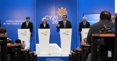 BE: Çmimet e naftës dhe gazit në Evropë do të mbeten të larta deri në 2027-ën
