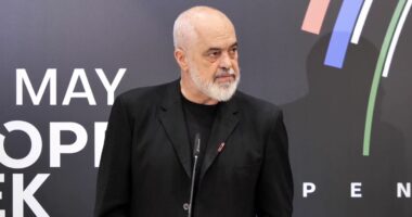 “KE i konsideron të përmbushura negociatat”/ Rama: Kush thotë se negociatat janë bllokuar, shet ajër!