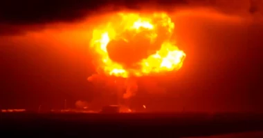 VIDEO/ Shpërthen raketa e “Blue Origin” gjatë provës në Florida, kompania: Të gjithë punonjësit janë të sigurt